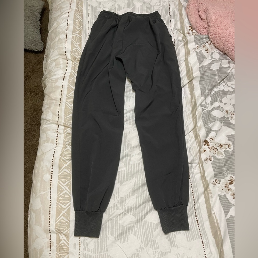 Joggers - Picture 2 of 3